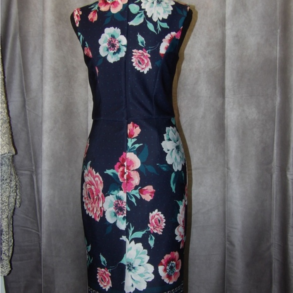 New York & Company Floral Sheath Dress - Picture 3 of 6